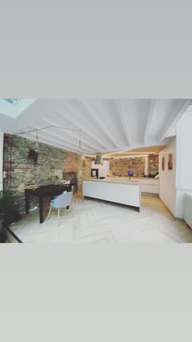 Casa Pelican Nantes Eksteriør bilde